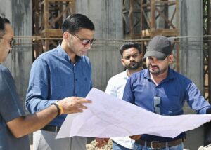 डीएम बंसल ने वर्षों से अधूरी पड़ी परियोजना में फूंकी जान, भंडारीबाग ओवरब्रिज पर फिर दौड़ेगी रफ्तार
