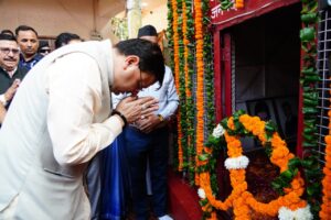 शहीदों के बलिदान से गूंजा शहीद स्थल: CM धामी ने दी भावभीनी श्रद्धांजलि, आत्मनिर्भर उत्तराखंड का लिया संकल्प