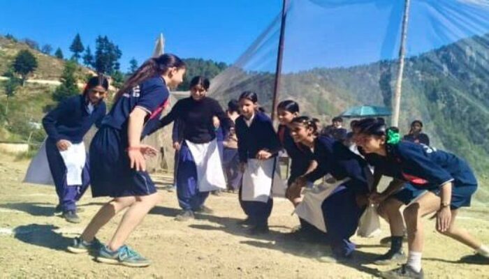 चकराता-विकासनगर में छाया ‘सांसद खेल महोत्सव 2025’ का जलवा! सैकड़ों ग्रामीण खिलाड़ियों ने दिखाई दमदार प्रतिभा — डॉ. नरेश बंसल बोले, खेल ही है युवाओं का असली उत्सव