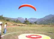 देहरादून में रजत जयंती महोत्सव बना जोश का जश्न: आसमान में उड़ान, धरती पर दौड़ — युवाओं ने दिखाया फिट इंडिया का जुनून