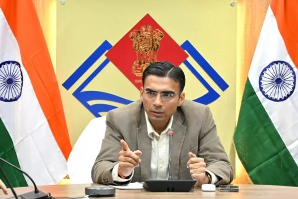 डीएम सविन बंसल ने दिखाई सख्ती तो आखिरकार वर्षों बाद खुल ही गया आईएसबीटी का निकासी गेट; अब सुगमता से निकलने लगी हैं दिल्ली यूपी व अन्य प्रांतो को जाने वाली बसें