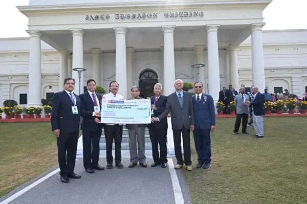आईआईटी रुड़की में 1975 बैच का स्वर्ण जयंती पुनर्मिलन, ₹45 लाख के सहयोग से संस्थान विकास को नई गति