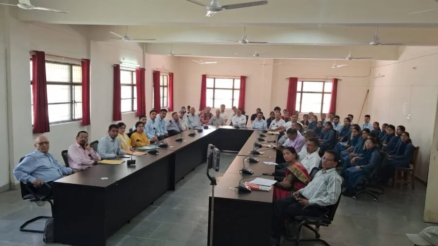 ‘संस्कार युक्त, नशामुक्त युवा’ विषय पर भाषण प्रतियोगिता का आयोजन, धरा रावत ने पाया प्रथम स्थान
