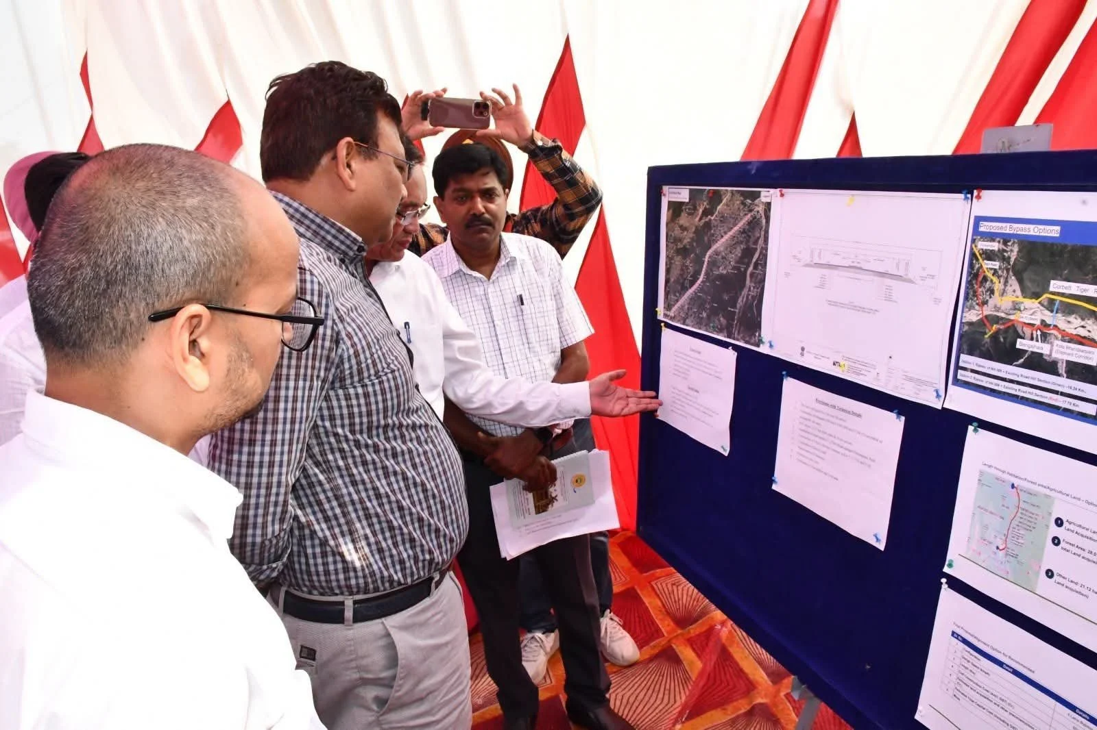 मुख्य सचिव आनंद वर्धन ने सिडकुल काशीपुर में हो रहे कार्यों का किया निरीक्षण