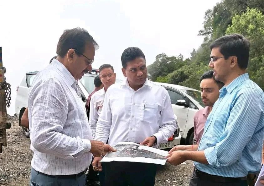 मसूरी मेट्रो रोपवे परियोजना को मिली रफ्तार, प्रस्तावित टर्मिनल स्टेशनों का स्थलीय निरीक्षण