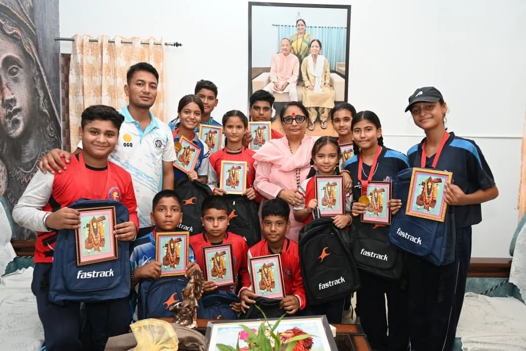 तीरंदाजी में उत्कृष्ट प्रदर्शन करने वाले खिलाड़ियों को विधानसभा अध्यक्ष ने किया सम्मानित