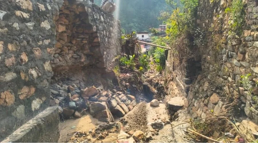 बारिश बनी काल, दीवार गिरने से डॉक्टर नवीन डिमरी की मौत