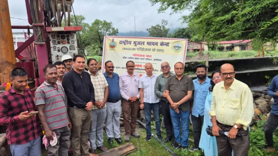 पंडित ललित मोहन शर्मा परिसर ऋषिकेश में भूजल संरक्षण की दिशा में वैज्ञानिक पहल, पीजोमीटर स्थापना कार्य शुरू